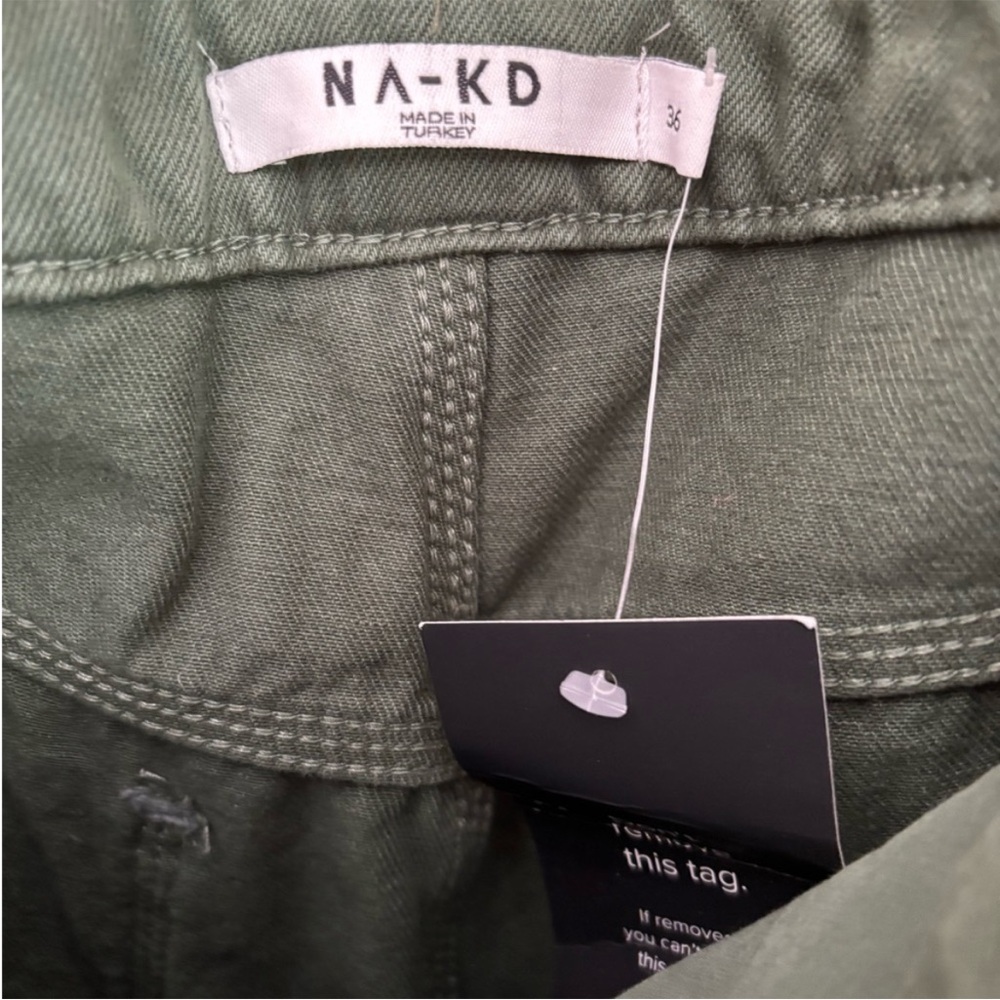 NA-KD NWT Green Utility Jeans - Picture 3 of 9